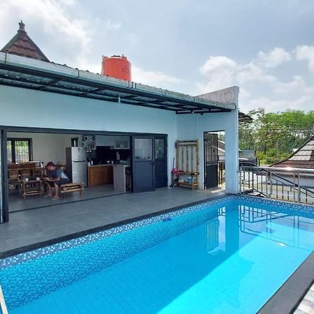 Pool Villa Saung Suluh Purwokerto Ngoại thất bức ảnh