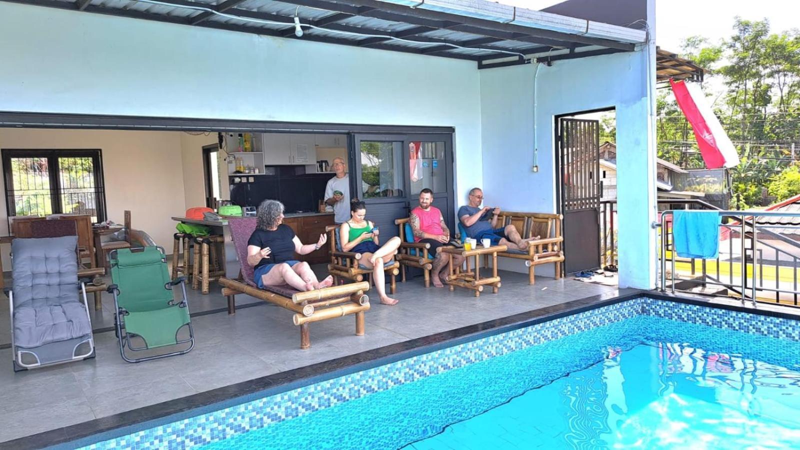Pool Villa Saung Suluh Purwokerto Ngoại thất bức ảnh